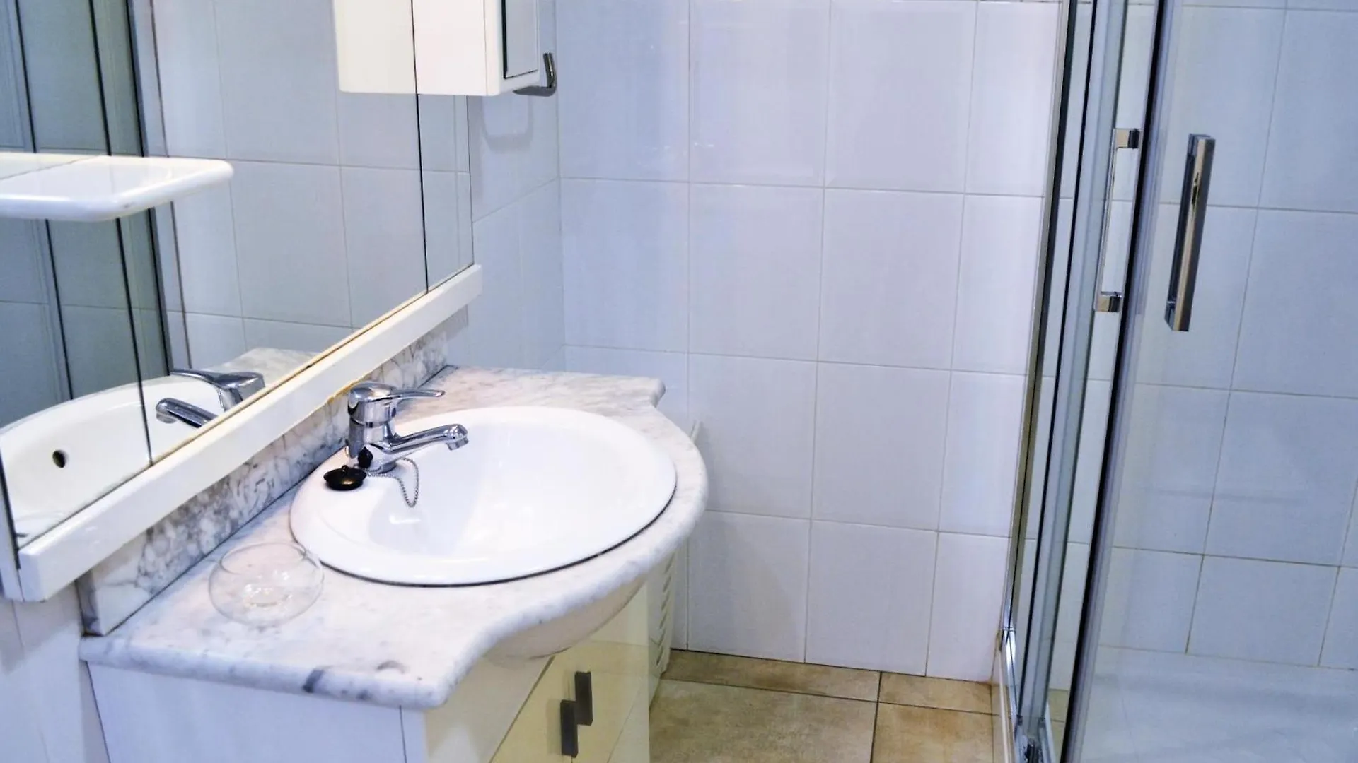 Apartamento Con Terraza Amueblada Y Parking A 10 Min Del Centro De Llanca, Mascotas Permitidas - Es-170-9 شقة يانكا