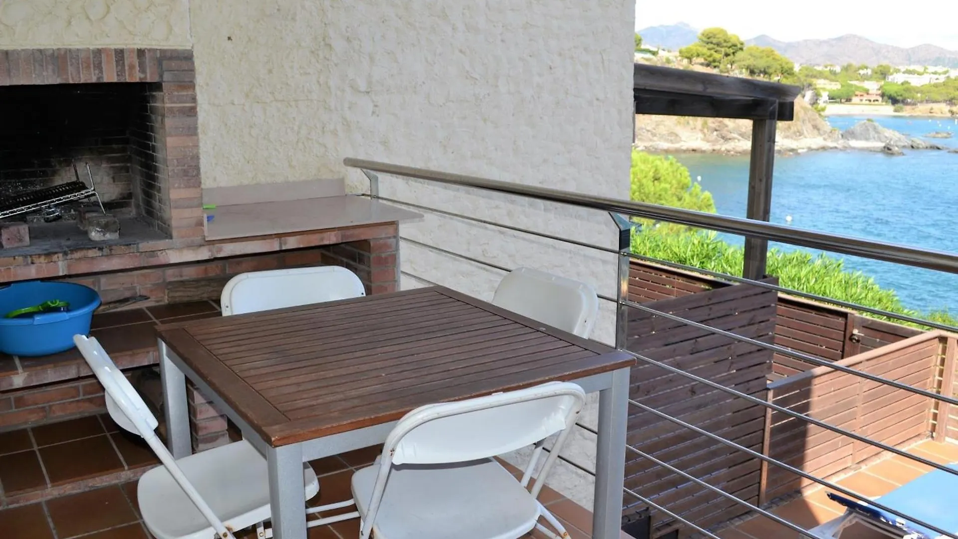 Apartamento Con Terraza Amueblada Y Parking A 10 Min Del Centro De Llanca, Mascotas Permitidas - Es-170-9 0*, يانكا