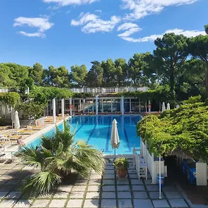 Gri-mar Hotell